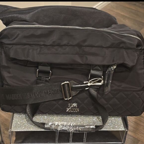 Steve Madden BSasha 3-PC Tote & Cosmetic Bag Set - Picture 11 of 15